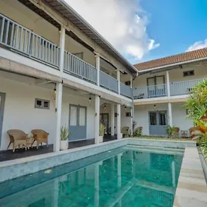 The Peacock Hotel